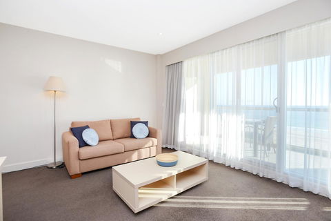 Pier Luxury Apartments - Accommodation Nelson Bay 12