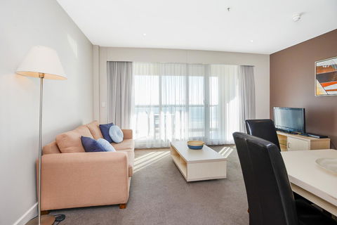 Pier Luxury Apartments - Accommodation Nelson Bay 13