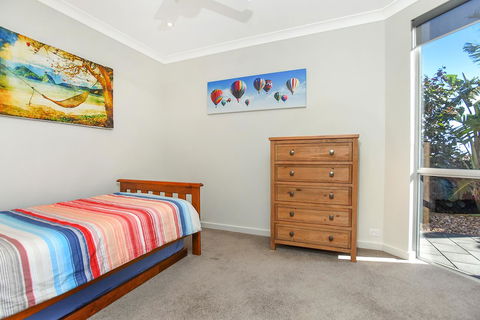 Lavina Luxury Beach House - Nelsons Bay Accommodation 20
