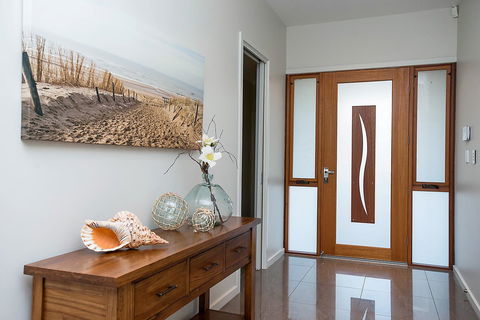 Lavina Luxury Beach House - Nelsons Bay Accommodation 23