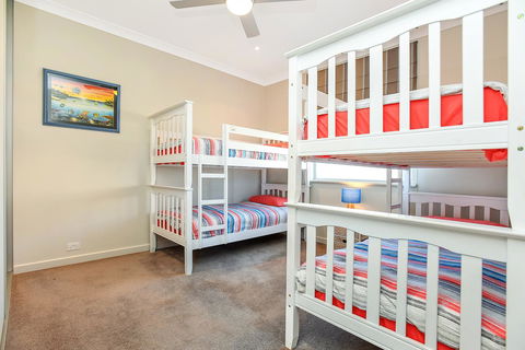 Lavina Luxury Beach House - Nelsons Bay Accommodation 18