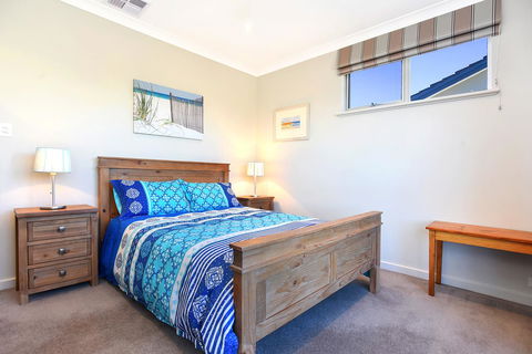 Lavina Luxury Beach House - Nelsons Bay Accommodation 17