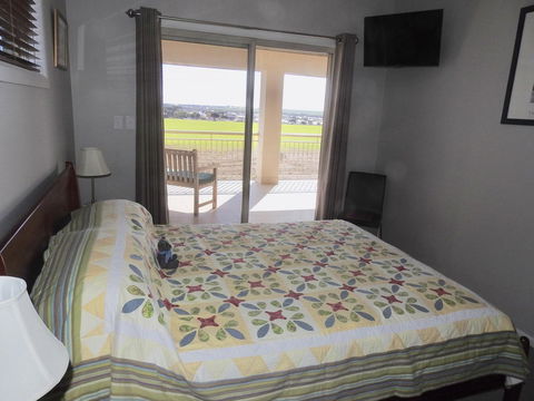 Rezare House Bed & Breakfast - Accommodation Nelson Bay 13