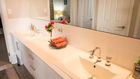 Rezare House Bed & Breakfast - Accommodation Nelson Bay 21