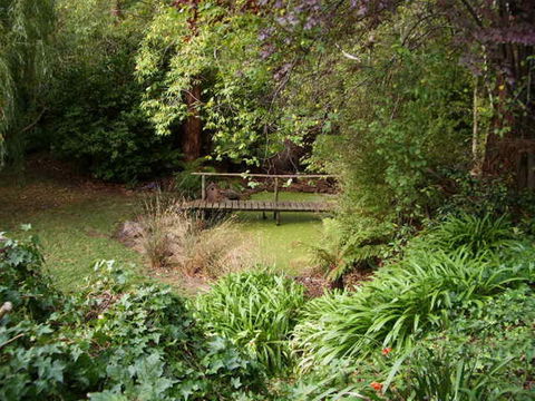 Hilltop - Nelsons Bay Accommodation 11