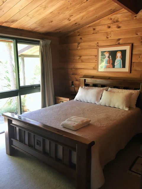 Hilltop - Nelsons Bay Accommodation 7