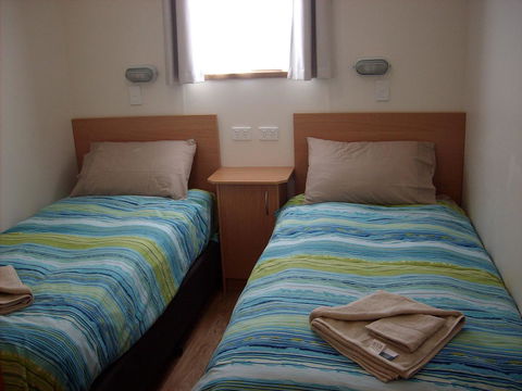 Jacko's Holiday Cabins - Accommodation Nelson Bay 6