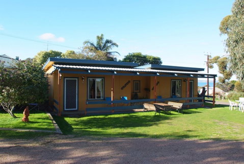 Casuarina Coastal Units - Accommodation Nelson Bay 1