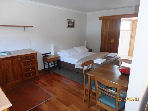 Esplanade Apartments At West Beach - Accommodation Nelson Bay 13