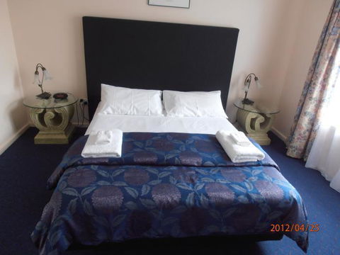Esplanade Apartments At West Beach - Accommodation Nelson Bay 11