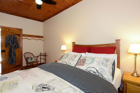 Trafalgar Premium Vintage Suites - Accommodation Nelson Bay 23