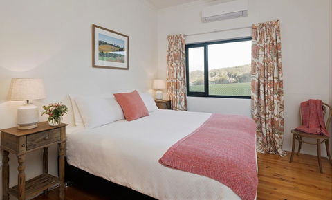 Esto House - Accommodation Nelson Bay 10