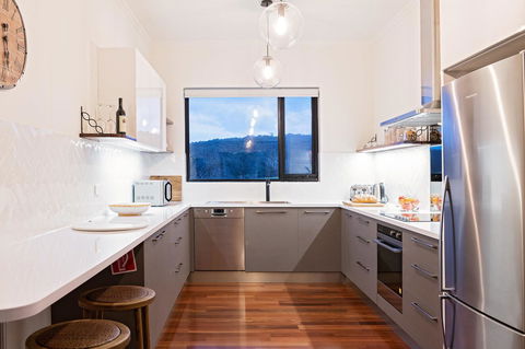Esto House - Accommodation Nelson Bay 13