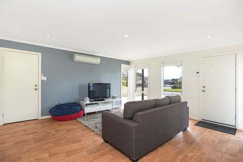 'Hope House' - Encounter Bay - Accommodation Nelson Bay 11