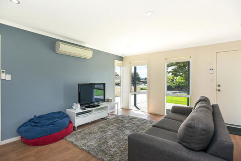'Hope House' - Encounter Bay - Accommodation Nelson Bay 9