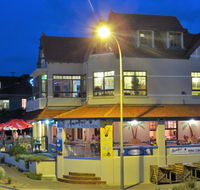 McCloud House - Accommodation Nelson Bay