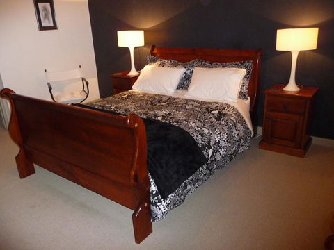 Country Bakehouse Accommodation - Accommodation Nelson Bay 11