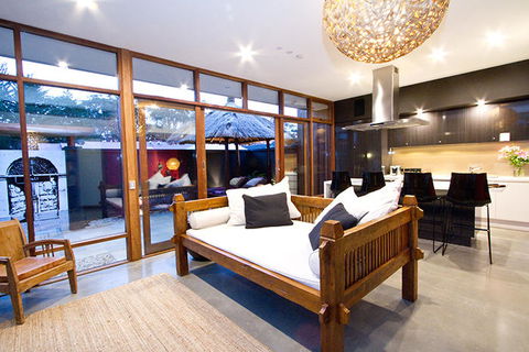 Sticky Rice Villas - Accommodation Nelson Bay 11