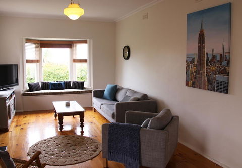 Grace Cottage - Accommodation Nelson Bay 3