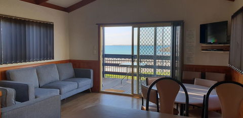 Wallaroo Beachfront Tourist Park - Accommodation Nelson Bay 5