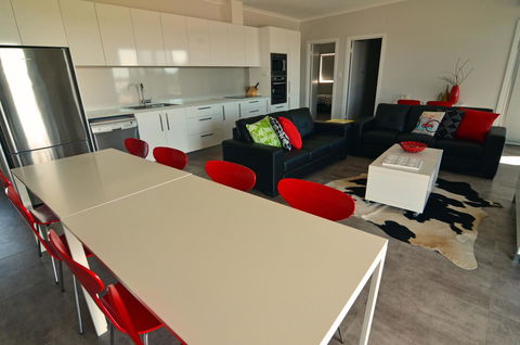 Beachview - Accommodation Nelson Bay 7