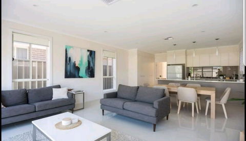 Belford Luxury * New * Clean * Cafes * Near CBD - Accommodation Nelson Bay 1