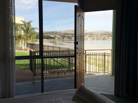 Hilton Beachfront Motel - Accommodation Nelson Bay 18