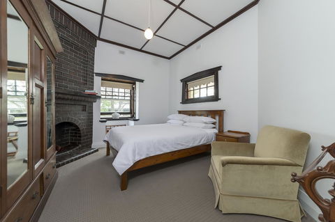 White Rocks Barossa - Accommodation Nelson Bay 3