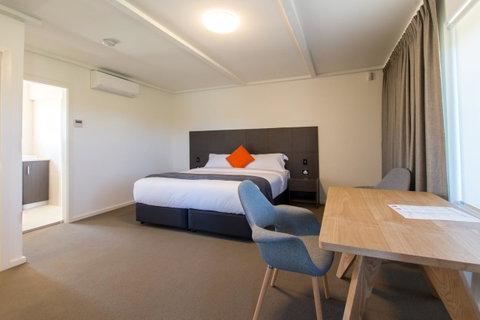 Mick O\'Sheas - Nelson Bay Accommodation.com 29