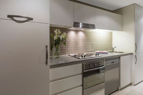 Apartments @ 16 Holdfast - Nelsons Bay Accommodation 7