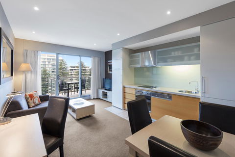 Apartments @ 16 Holdfast - Nelsons Bay Accommodation 5