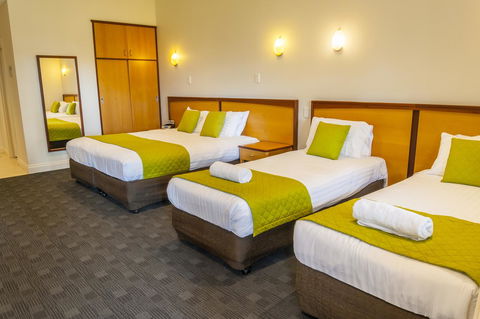 Serafino McLaren Vale - Nelsons Bay Accommodation 4