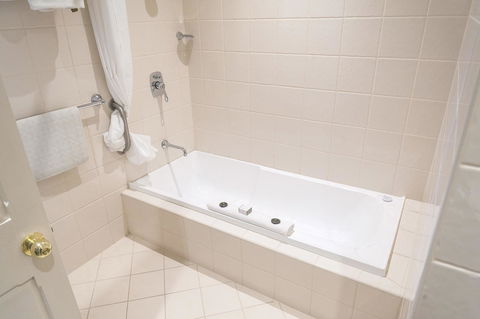 Serafino McLaren Vale - Nelsons Bay Accommodation 6