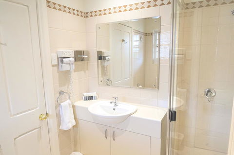 Serafino McLaren Vale - Nelsons Bay Accommodation 5