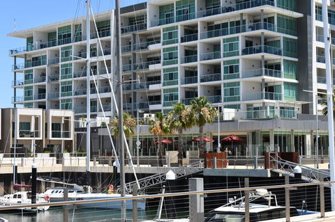 Breakwater Apartment - Accommodation Nelson Bay 0