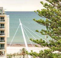 Beachside luxury  comfort ocean views in Glenelg - Accommodation Nelson Bay