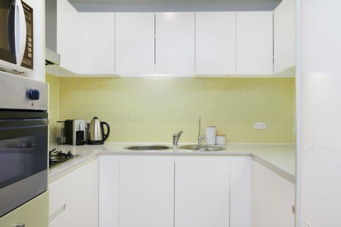 Beachside Luxury & Comfort, Ocean Views In Glenelg - Nelsons Bay Accommodation 14