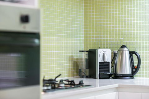 Beachside Luxury & Comfort, Ocean Views In Glenelg - Nelsons Bay Accommodation 15
