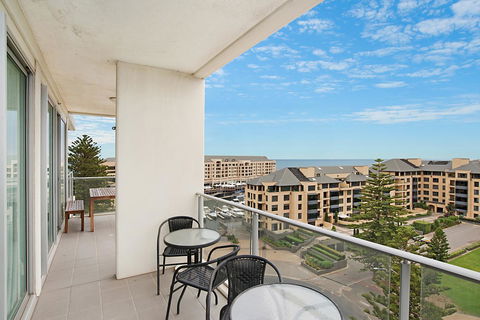 Beachside Luxury & Comfort, Ocean Views In Glenelg - Nelsons Bay Accommodation 2