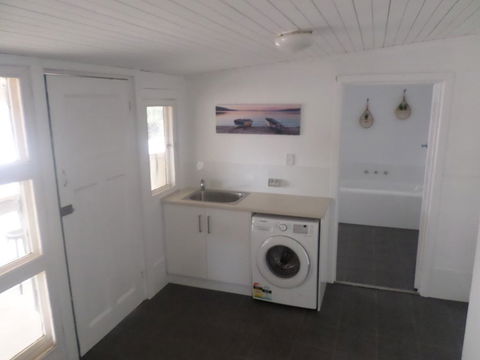 Dells Seaside Escape Moonta Bay - Accommodation Nelson Bay 6