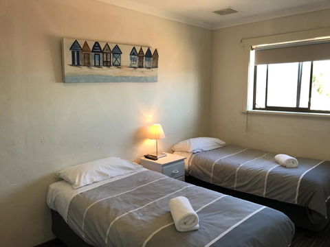 Robetown Motor Inn & Apartments - Nelsons Bay Accommodation 12