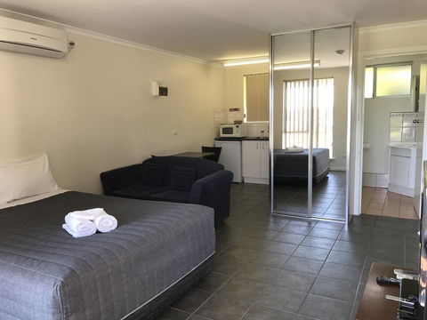 Robetown Motor Inn & Apartments - Nelsons Bay Accommodation 41