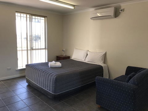 Robetown Motor Inn & Apartments - Nelsons Bay Accommodation 40