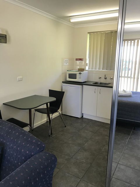 Robetown Motor Inn & Apartments - Nelsons Bay Accommodation 42