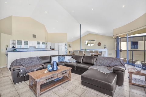 Sail Away - Accommodation Nelson Bay 5