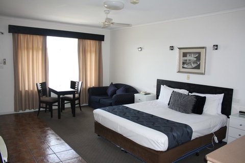 Lakeview Motel And Apartments - Accommodation Nelson Bay 1