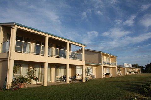 Lakeview Motel And Apartments - Accommodation Nelson Bay 2
