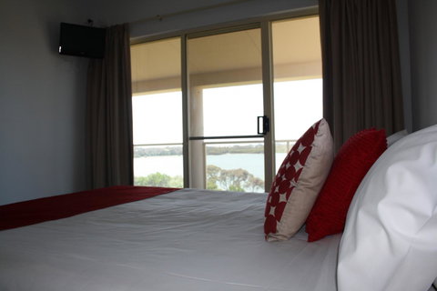 Lakeview Motel And Apartments - Accommodation Nelson Bay 4