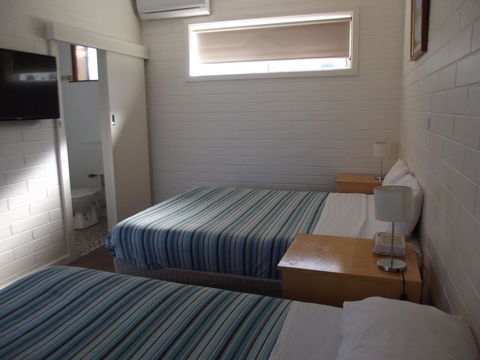 Guichen Bay Motel - Nelsons Bay Accommodation 2