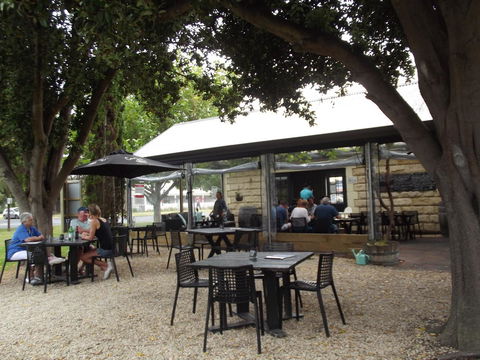 Guichen Bay Motel - Nelsons Bay Accommodation 4